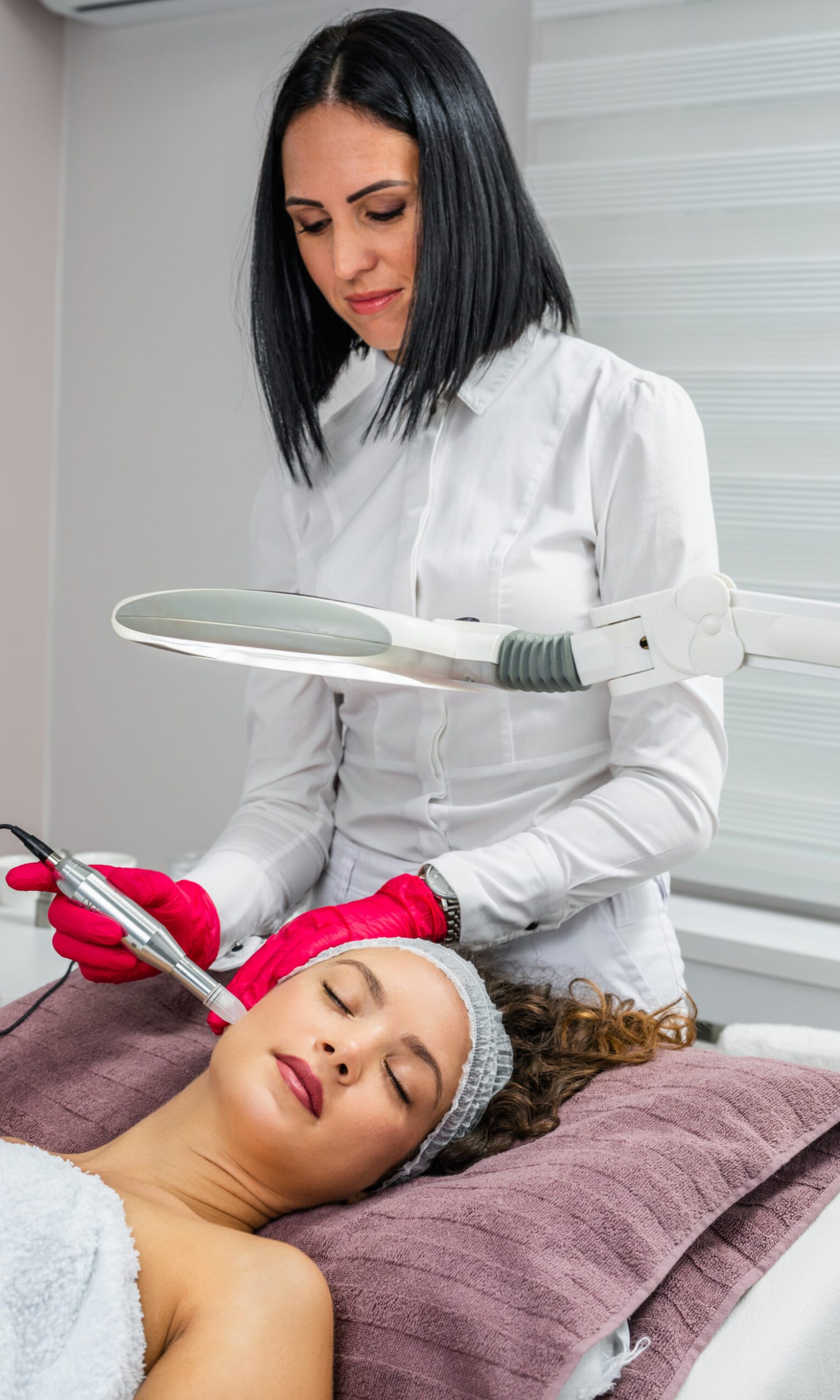 Beautiful,Woman,Receiving,Microneedling,Rejuvenation,Treatment.,Mesotherapy.
